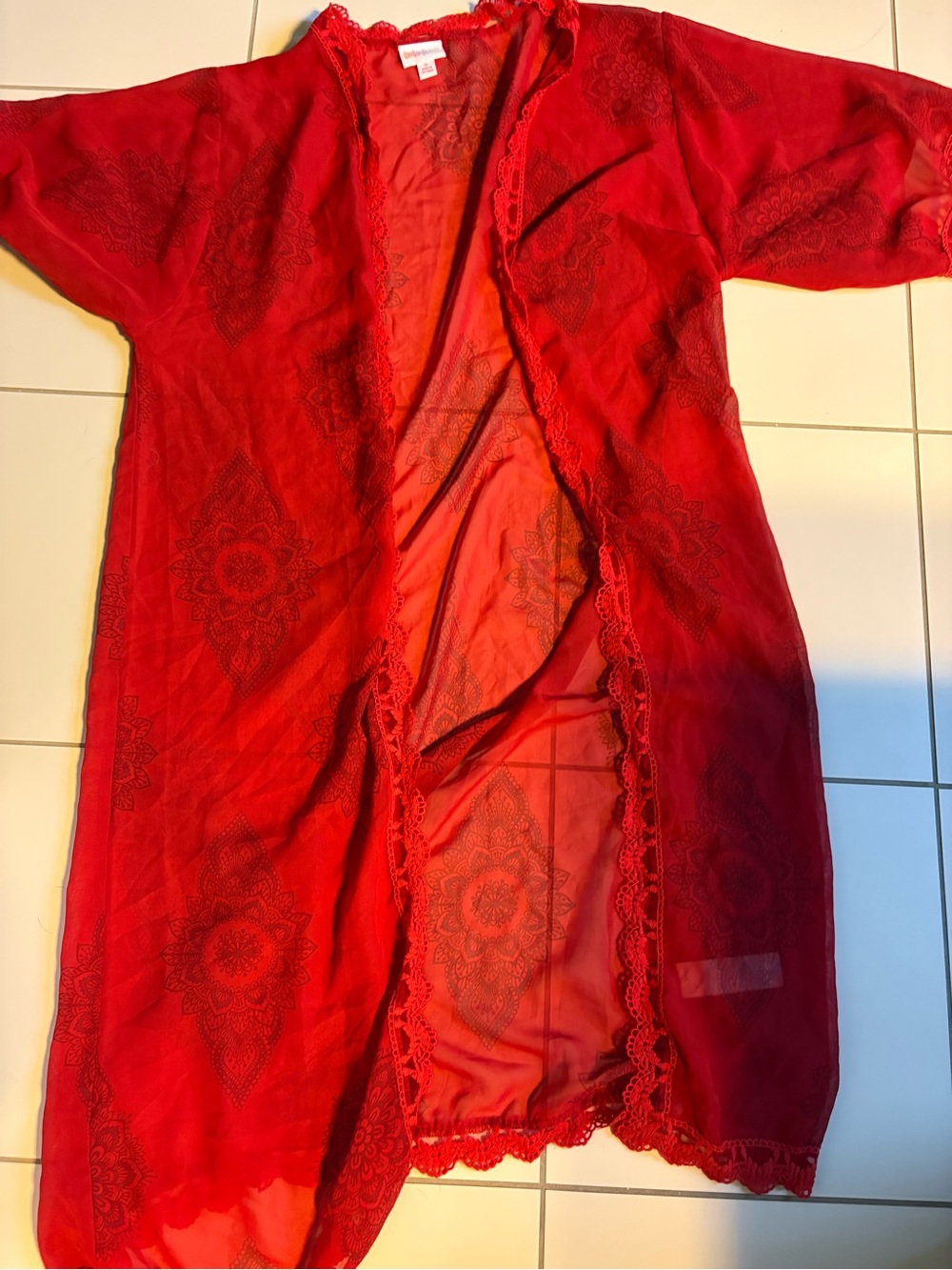 Short Sleeve Red Sheer Lace-Trim Kimono